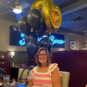 Meet your Posher, Robin